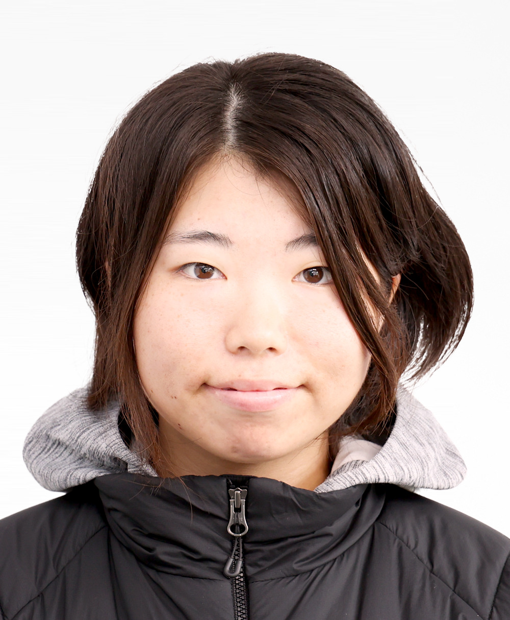 冨高　日向子