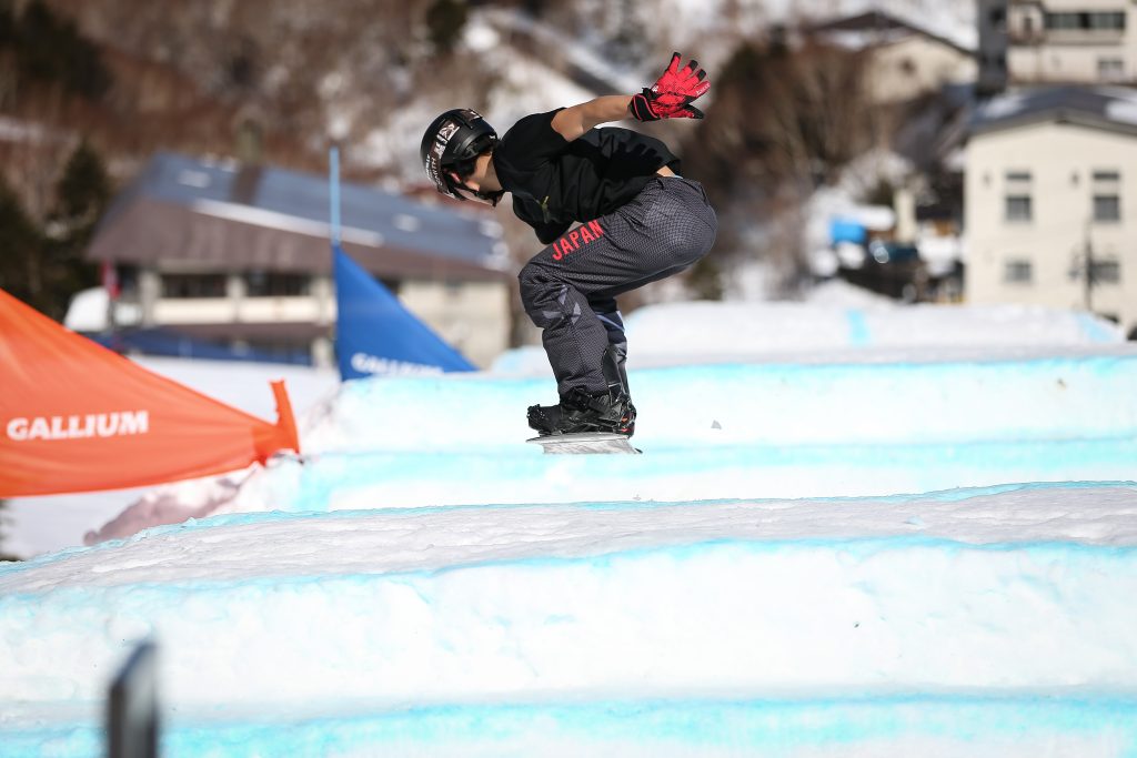 0213snowboardcross0397