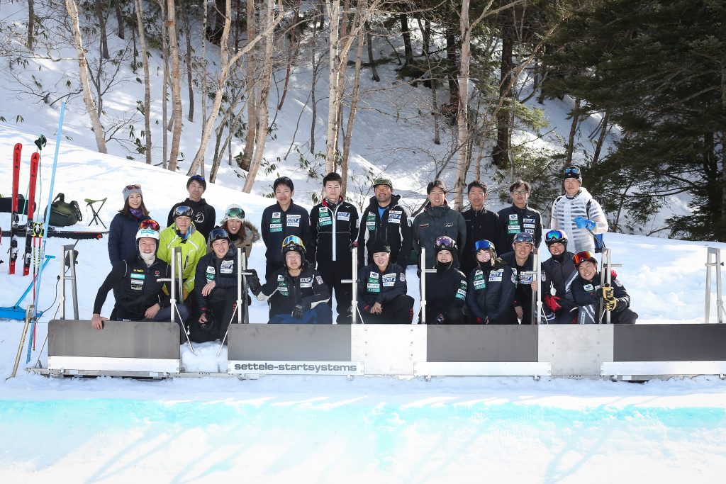 0213snowboardcross0706