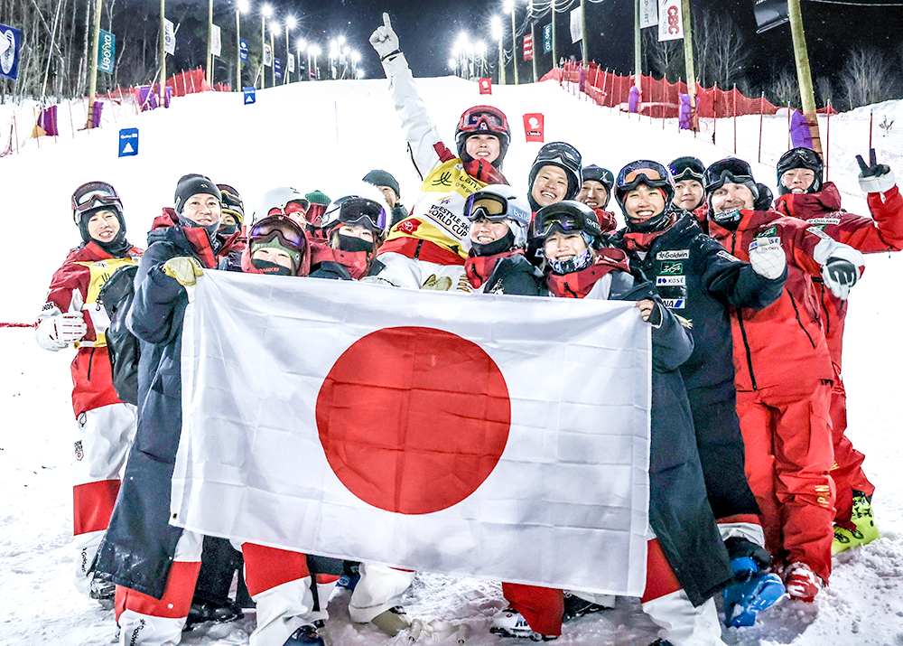 SNOW JAPAN MOGUL TEAM