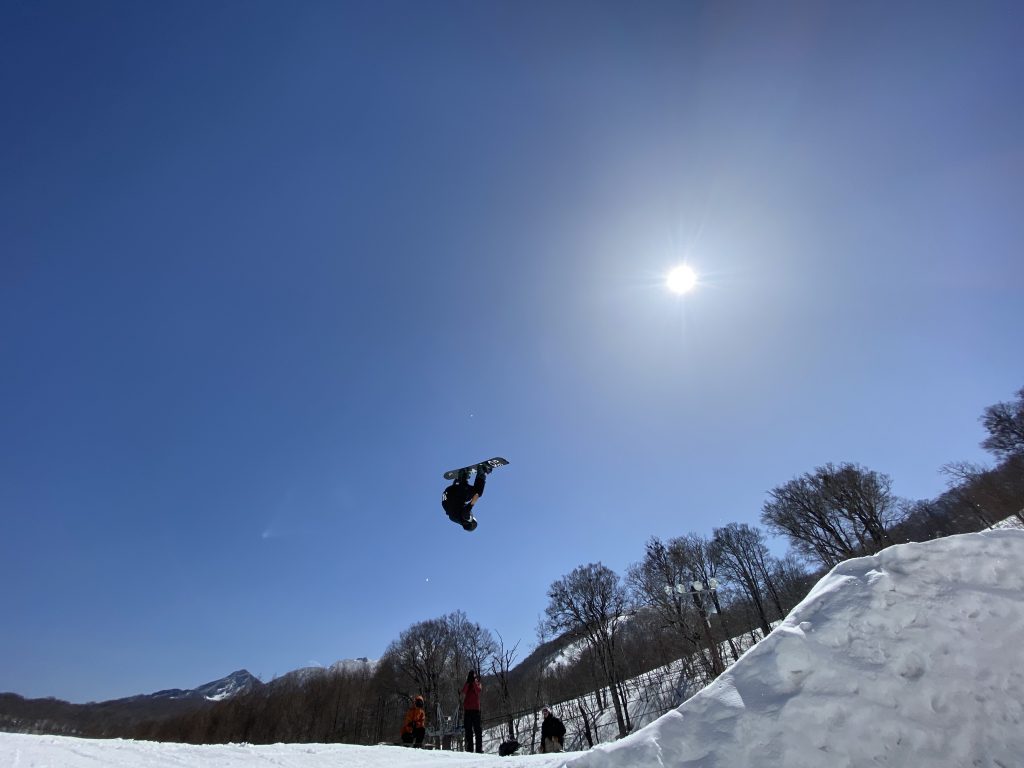 写真③ジャンプ_川上選手