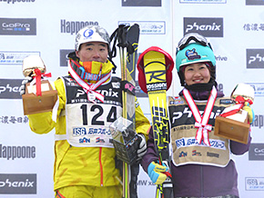 優勝おめでとう! 井山選手、佐藤選手(閉会式)
